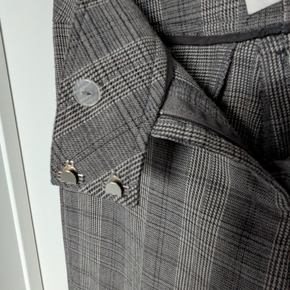 Ninety Women's (Size 8) Plaid/Houndstooth Flared Pants w/ Black Lace Accents - Picture 3 of 16